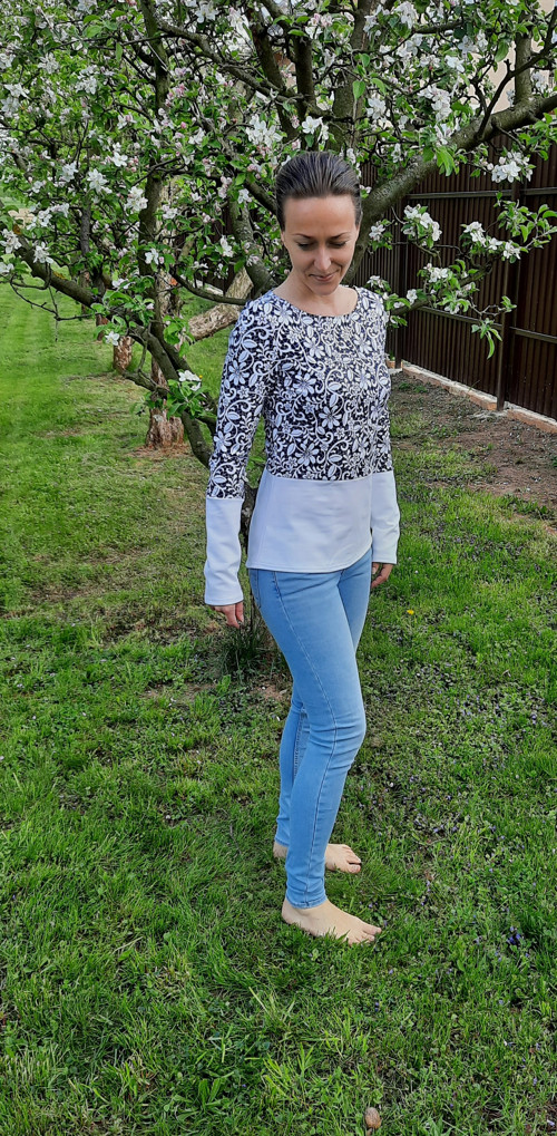 Dámská halenka (mikina) — foto 2