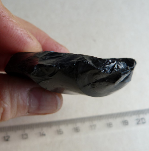 Obsidián černý surový - 5,6 cm — foto 5