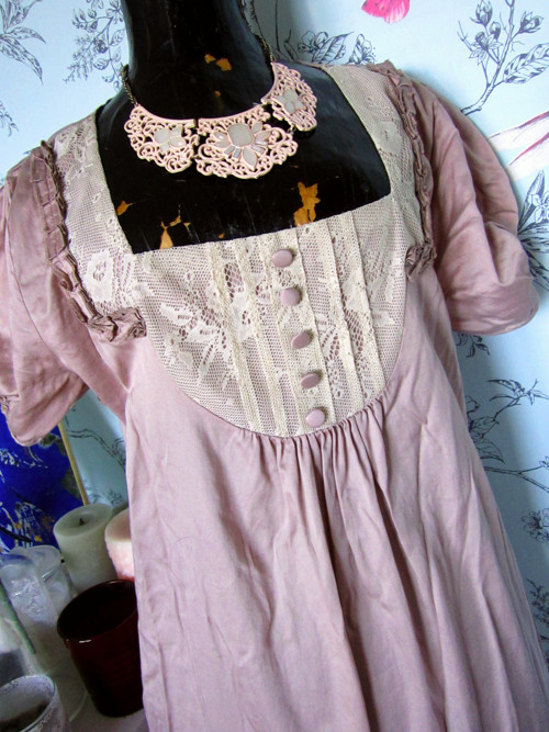 Šaty powder pink nostalgické — foto 3