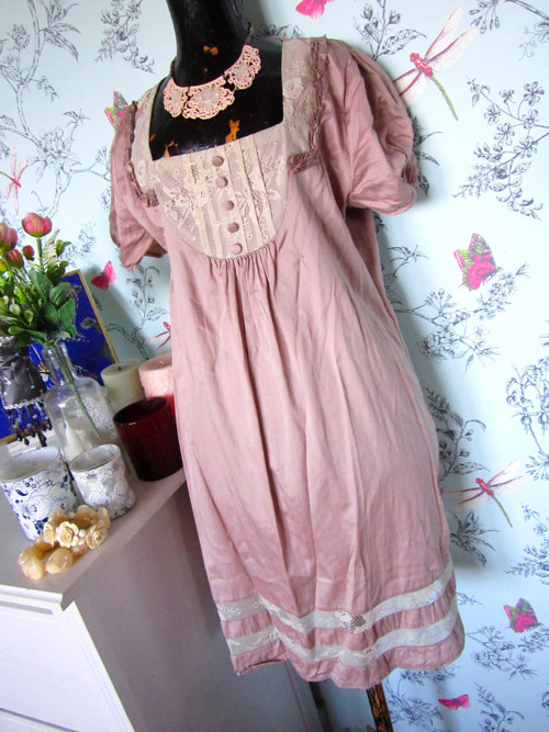Šaty powder pink nostalgické — foto 2