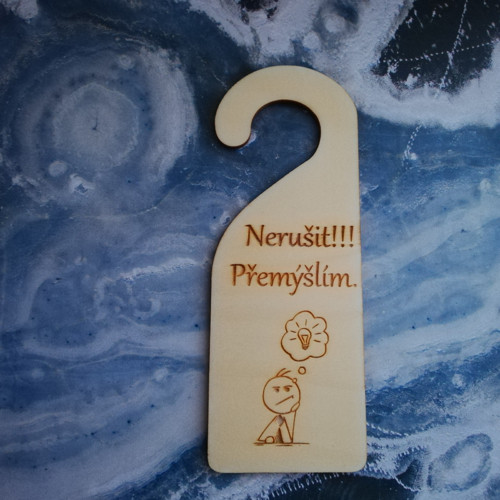 Visačka na dveře - Nerušit - přemýšlím — foto 2