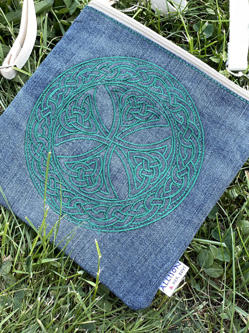 Crossbody kabelka s keltským křížem — foto 5