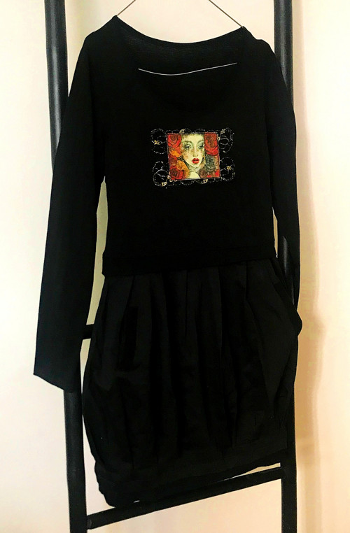 BLACK — foto 2