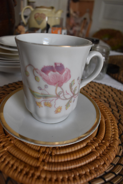 Hrneček porcelánový — foto 3