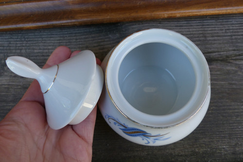 Modrozlatě...porcelánová cukřenka Thun — foto 6