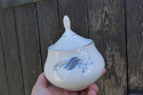 Modrozlatě...porcelánová cukřenka Thun — foto 4