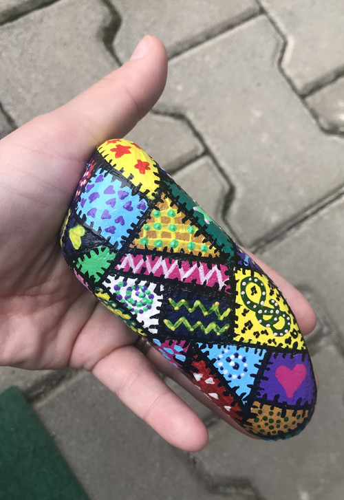 Malovaný kámen "malý patchwork" — foto 2