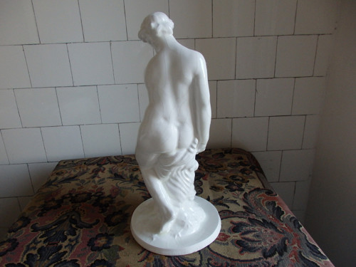 Mateřství - socha — foto 2