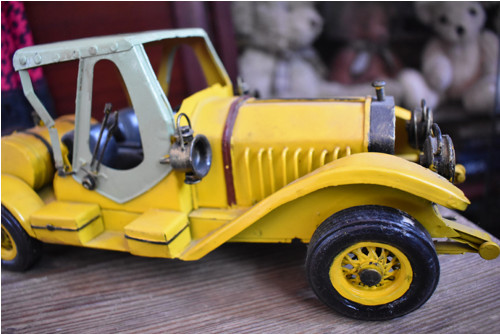 Plechové auto — foto 2