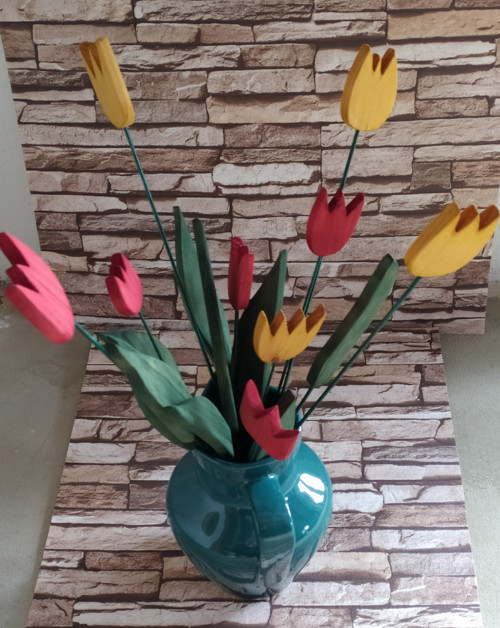 Dřevěné tulipány — foto 4