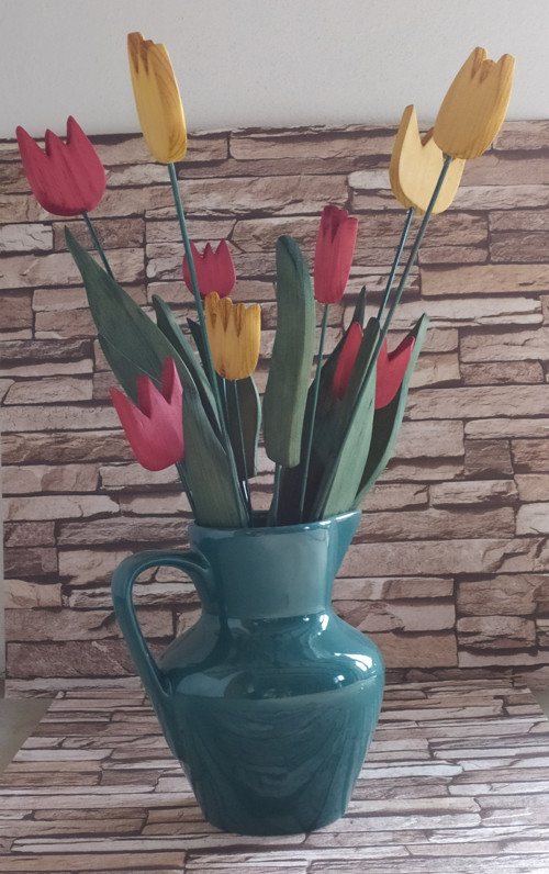 Dřevěné tulipány — foto 2