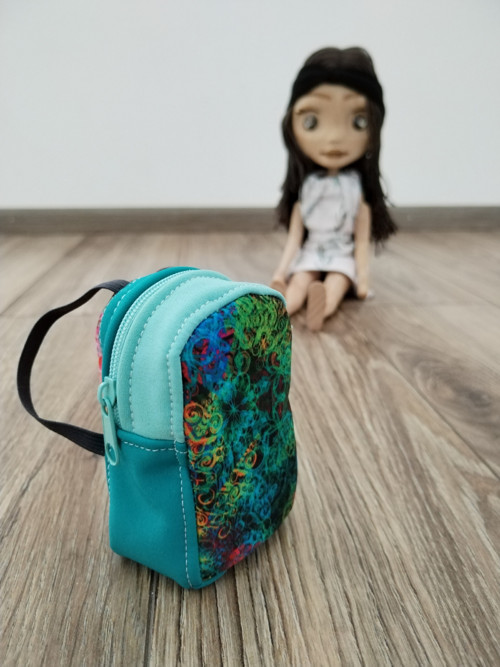 Softshellový batoh pro panenku — foto 3
