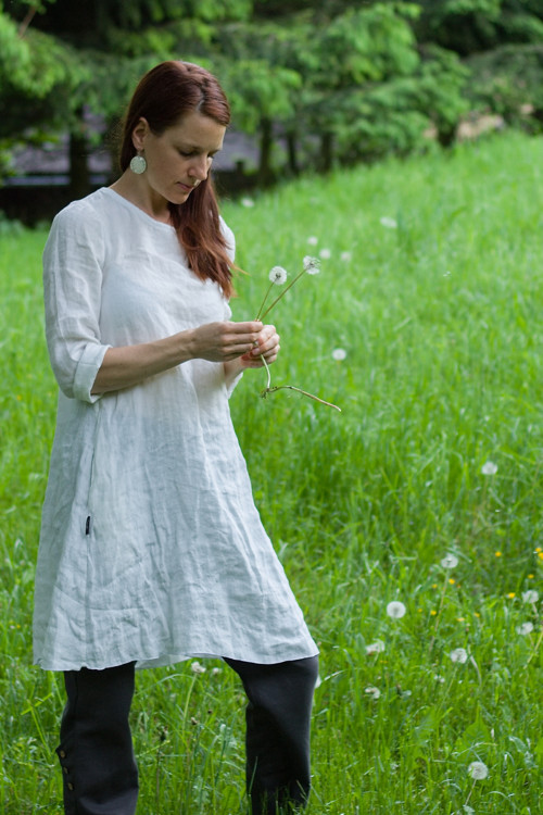 Lněné bílé šaty — foto 4