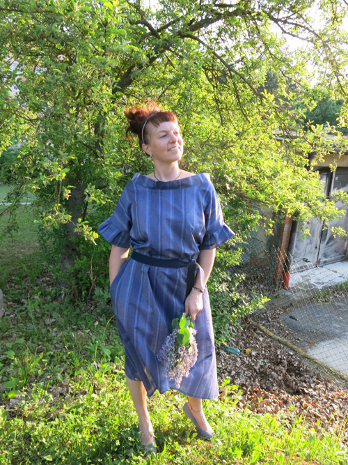 Šaty barvy šeříku bavlněné jemné — foto 6