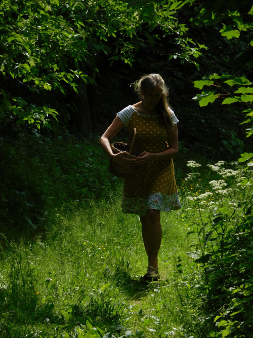 Sluneční :-) šaty úplet — foto 4
