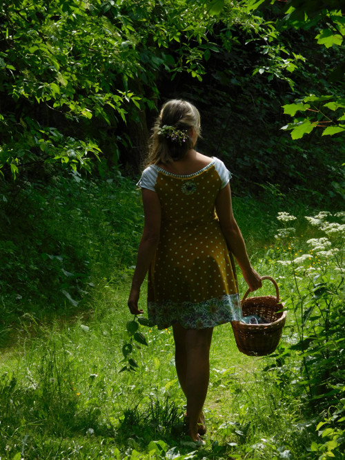 Sluneční :-) šaty úplet — foto 5