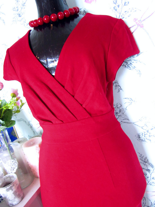 Little red dress — foto 3