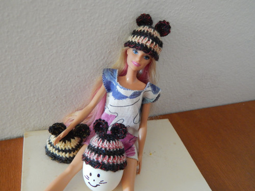 Barbie - čepice s bambulí — foto 6