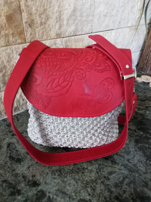 Crossbody s koženými komponenty — foto 2