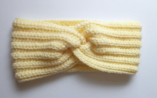 Háčkovaná čelenka - 42 cm — foto 2