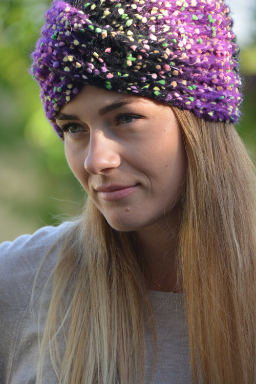 Čelenka Pom Pom fialová — foto 3