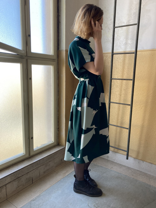 Červená Geometrická — foto 3