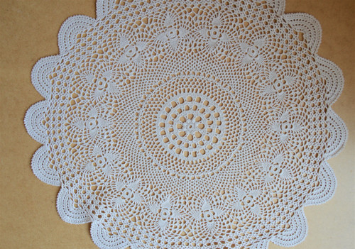 Kruhová háčkovaná dečka pr. 40 cm — foto 2