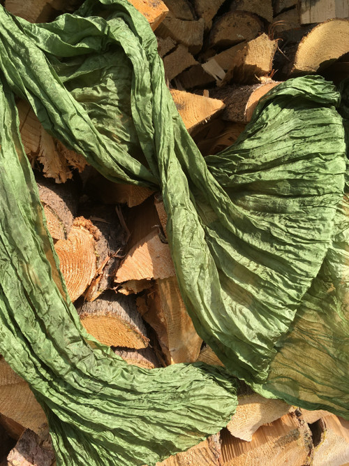 Hedvábná šála - Khaki — foto 4