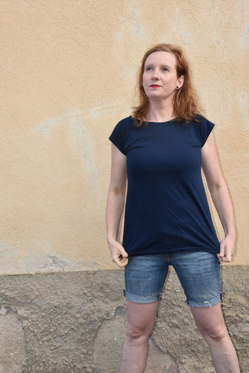 Modré triko mírně rozšířené L — foto 3