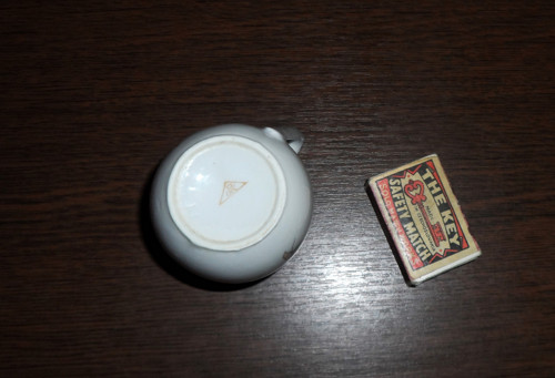 Porcelánová servírovací MLÉČENKA — foto 5
