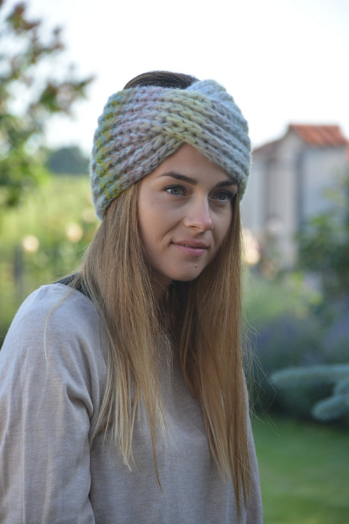 Čelenka barevná — foto 2