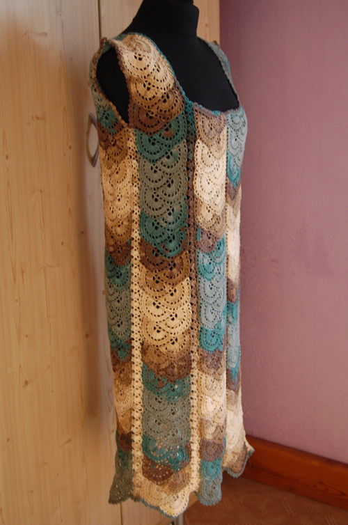Háčkované šaty — foto 3