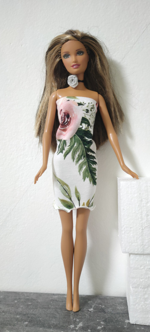 Letní šatičky pro Barbie — foto 2