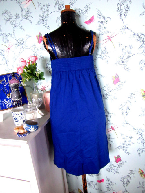 Šaty cobalt blue s krajkou — foto 4