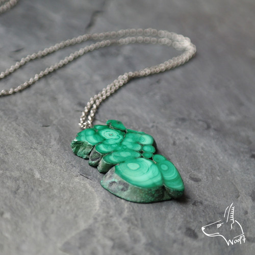 Malý malachitový talisman — foto 4