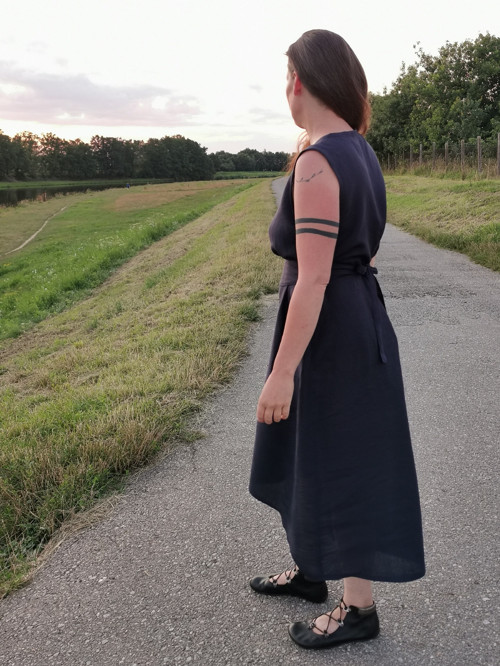 Lněné šaty — foto 3