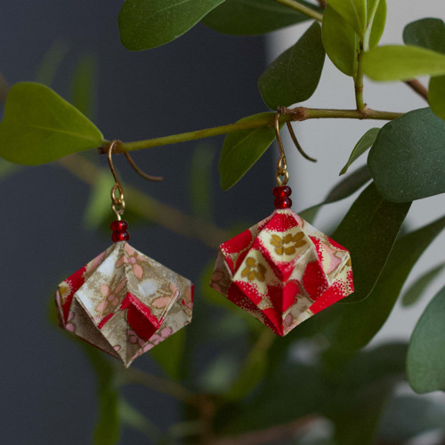 Origami náušnice – Zlaté kvítky — foto 2