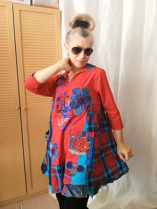 Červené džínové košilové šaty-Boho Chic — foto 2