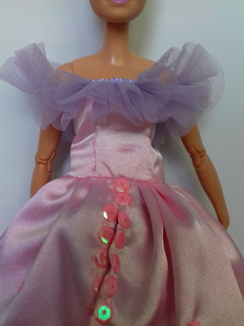 Šatičky pro Barbie - pohádkové č.1 — foto 2