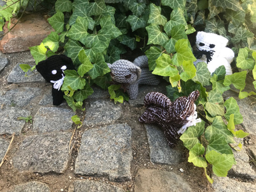 Háčkovaná kočička - hnědá DOPRAVA ZDARMA — foto 2