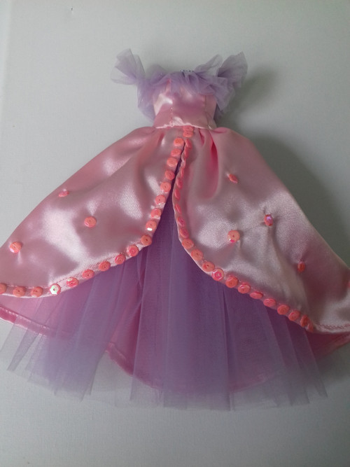 Šatičky pro Barbie - pohádkové č.1 — foto 4