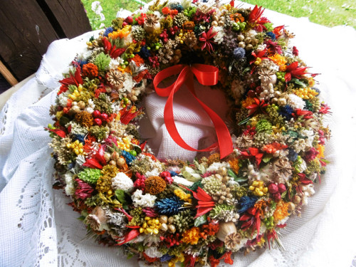 Pestrofarebný veniec — foto 2