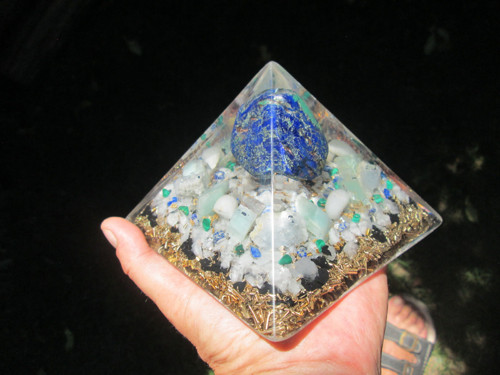 Org. pyramida ,, Cesta k Osvícení " — foto 3