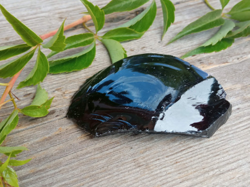 Obsidián černý, surový č. 17 — foto 6