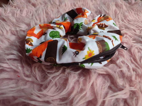 Scrunchie zipper liščí gumička s kapsičkou — foto 3
