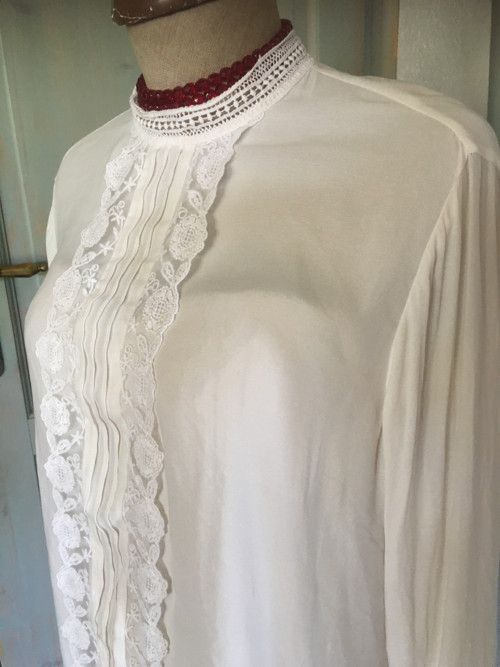 Vintage hedvabná — foto 2