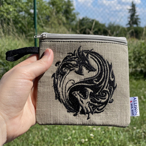 Kapsička velká s Draky — foto 3
