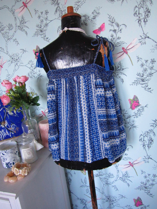 Top boho modrobílý — foto 4