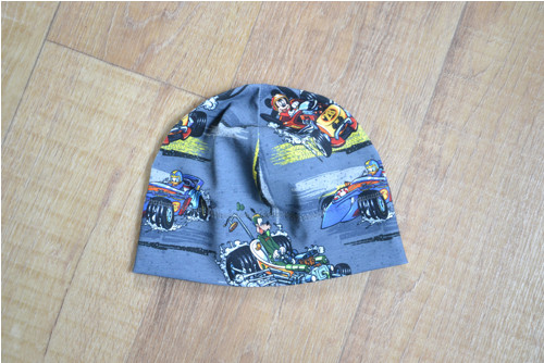 Kulatá čepička "Mickey Mouse" obvod hlavy 49-51cm — foto 2
