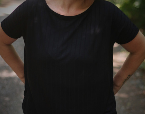 Volné triko ............ M - L — foto 3